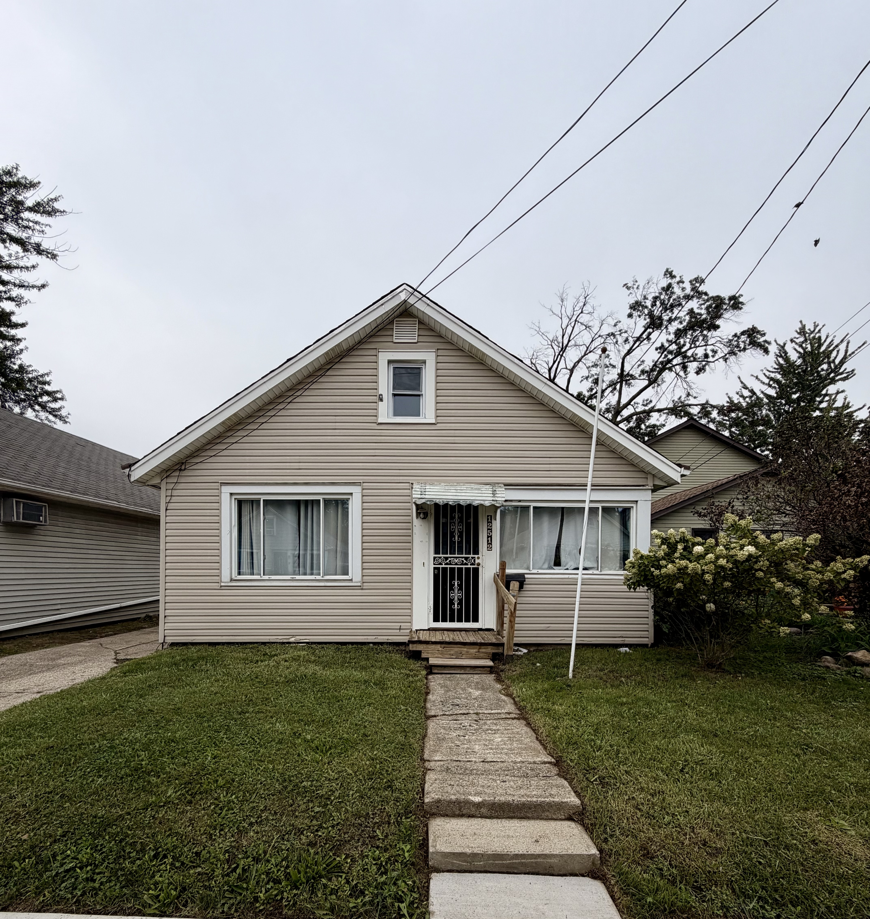 Property main image